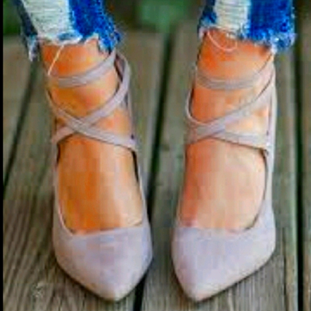 Beast Fashion Mauve Velvet Pumps sz 8.5 New